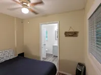 Perfect home base for all things "Redwoods Space to park boat. Dog friendly. Hotels near Redwood National Park