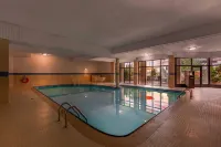 Quality Inn & Suites Hotels in Brampton