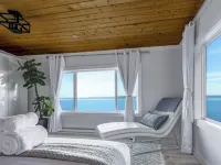 Vashon Modern Waterfront Retreat+Private Beach+BBQ+Firepit Hotels in Vashon