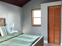 3-bedroom house in marvelous Goshen. Luxury cabin vibes for your getaway. Hotels in Goshen