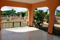 Villa Yolisa Hotels in Sint Michiel