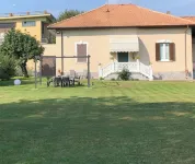 Casa Matilde: Cozy house surrounded by greenery Hotels in Sesto Calende