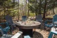 Lazy Bear Lodge / Game Room / Theater Room / Hot Tub