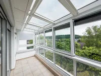 Modern Glass Front Apartment With Amazing View B17