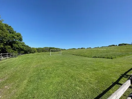 Little Barn Escape: Serene Getaway with Scenic Views of Corfe Castle Отели рядом с достопримечательностью «Замок Корф»