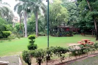 The Luxe Stays in Central Delhi