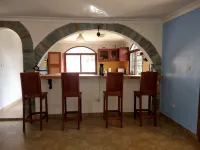 Gorgeous and tranquil compound in the beautiful Peduase area. Hotel di Aburi