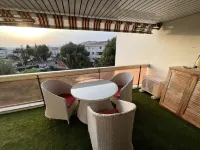 10 min from airport and 15 min from beaches air-conditioned apartment with terrace