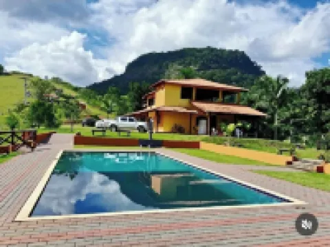 Farm for 13 people, with swimming pool, gourmet area Hotels in Cachoeiras de Macacu