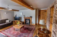 Gorgeous spacious converted barn perfect for families with large garden.
