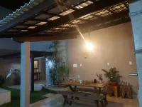 Recanto da Sulla, Seu Refúgio Perfeito: Piscina Privativa, Área Gourmet e Charme Hotels near Pista de Skate da Praia de Jauá