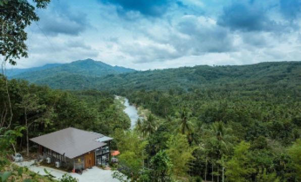 The Kiriwong Valley Villas & Restaurant