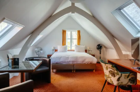 Ambassador City Centre Hotel Hotels near Haarlem Station