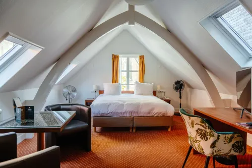 Ambassador City Centre Hotel