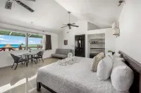 Illusion Boutique "Near Beach" - balcony