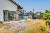 4 Mi to Ocean: Bonita Springs Oasis w/ Heated Pool - Homestays