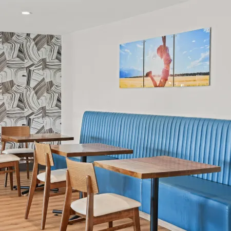 Days Inn by Wyndham Regina