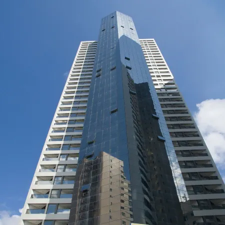 HY Beach Flats - International