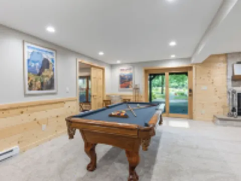 Whitefish Chain Lake Home with Beach + Sauna + King Beds + Kayaks +Paddle Boards Hotels in Crosslake