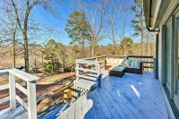 Hot Springs Getaway w/ Beautiful Lake Views! - 3-Star