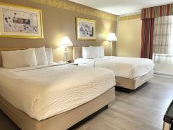 Brentwood Inn & Garden