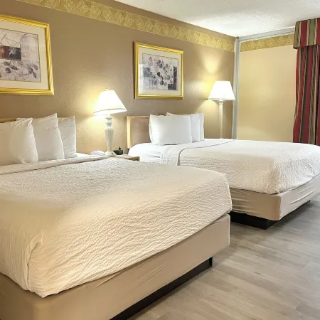 Brentwood Inn & Garden