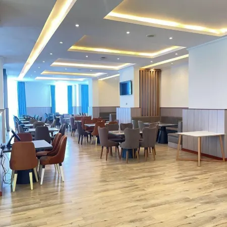 Crescent International Hotel