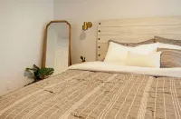 Modern ranch, stylish hidden 💎 in the most convenient U-MED DISTRICT! 앵커리지 호텔