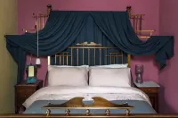 Conde Nast voted top Cotswold holiday let