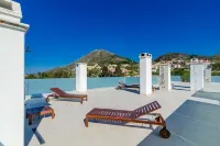 Apartment Lula - Superior Two-Bedroom Apartment with Balcony and Sea View Hotels in Orasac