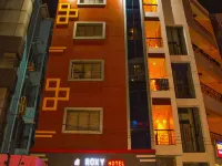 Roxy Hotel  Near New Digha Beach فنادق في ديغا