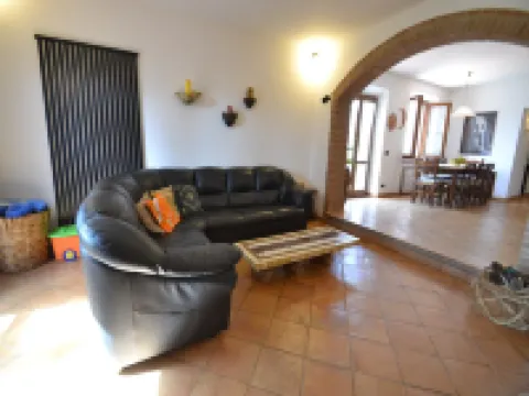 Villa in Suvereto with Pool and Scenic Views