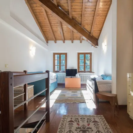 Mansion in Pescaglia near Tuscan Coast