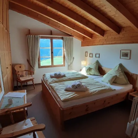 Holiday home between Davos + Lenzerheide, 8 people, hiking, cycling, swimming