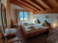 Holiday home between Davos + Lenzerheide, 8 people, hiking, cycling, swimming