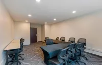 Extended Stay America Suites - Orange County - Cypress Отели в г. Сайпрес