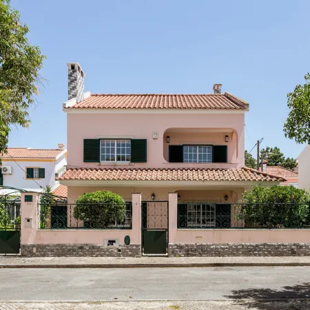 GuestReady - Superb house w/ garden & patio