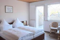 Weinhaus Hotel Zum Josefshof Hotels in Kinheim