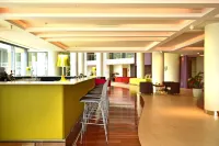 Pestana Promenade Ocean Resort Hotel - С баром