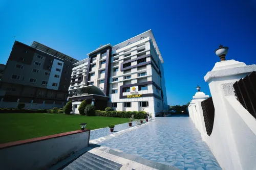 The Sky Imperial- Hotel Gopal Darshan - Pet friendly