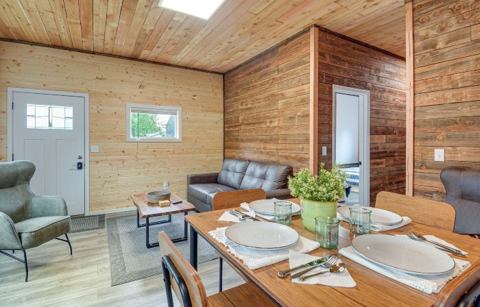 Near Twilight Sites & Scenic Hikes: Forks Apt