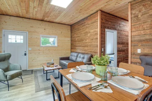 Near Twilight Sites & Scenic Hikes: Forks Apt - Wifi