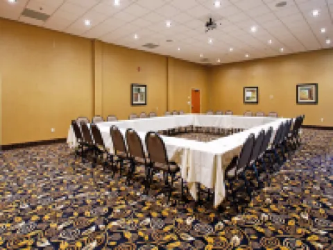 Holiday Inn BATESVILLE by IHG Hotels in Batesville