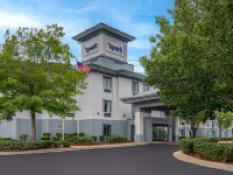 スパーク バイ ヒルトン モンゴメリー イーストチェイス モントゴメリーのホテル