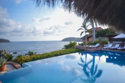 La Casa Que Canta Hoteles en 