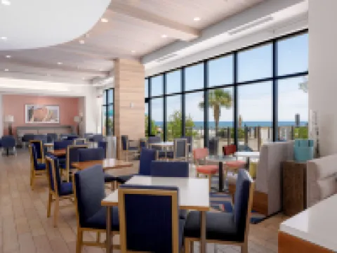 Hampton Inn & Suites Orange Beach/Gulf Front Hotels in Orange Beach