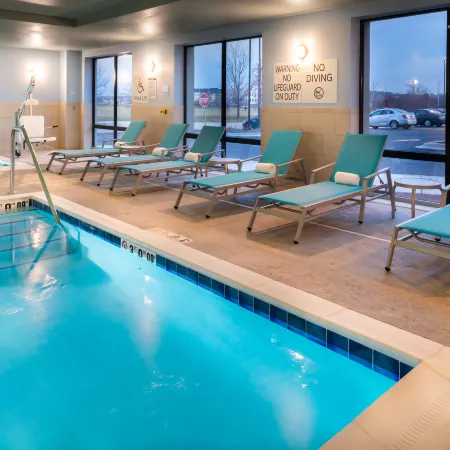 Holiday Inn Express & Suites ROMEOVILLE - JOLIET NORTH by IHG