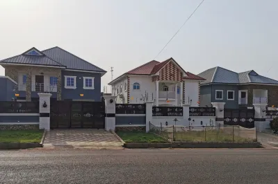 1 Bed Apartment Sleeps 2 - Parking Garden Wifi Hotels near RAINBOW PARK, Mr Adjei Taifa