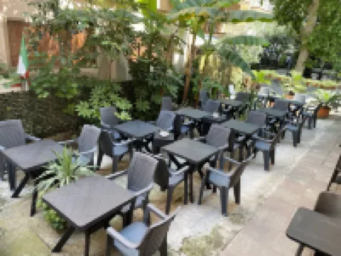 Hotel Nanni Garnì