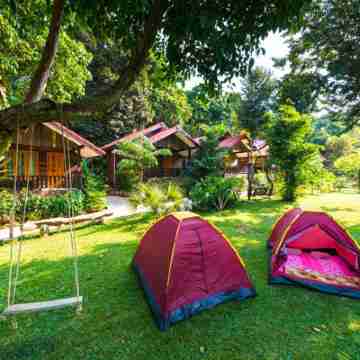 Ban Chom Samed Resort Hotel Exterior